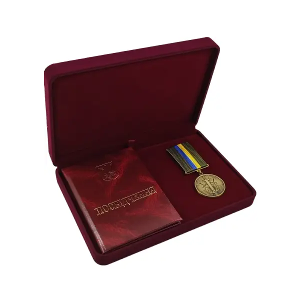Large classic case for awards, medals, coins, orders, badges burgundy velvetLarge classic case for awards, medals, coins, orders, badges burgundy velvet 26067 photo